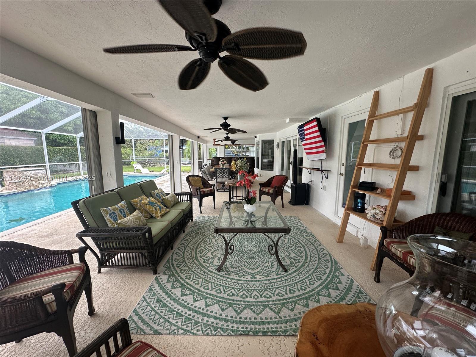 BRIARWOOD ESTATES - Residential