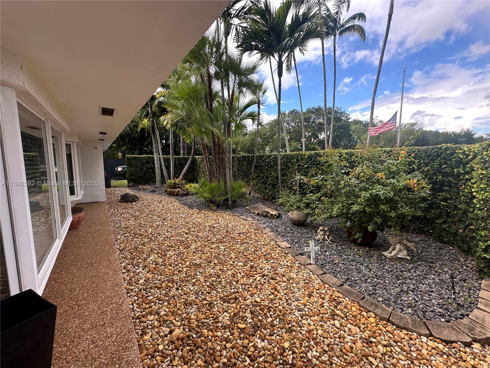 BRIARWOOD ESTATES - Residential