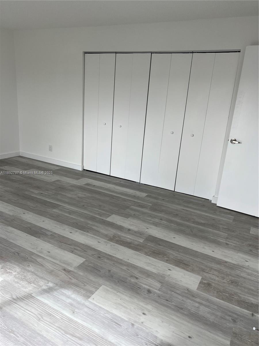 PALM VILLAGE CLUB CONDO - Residential Lease