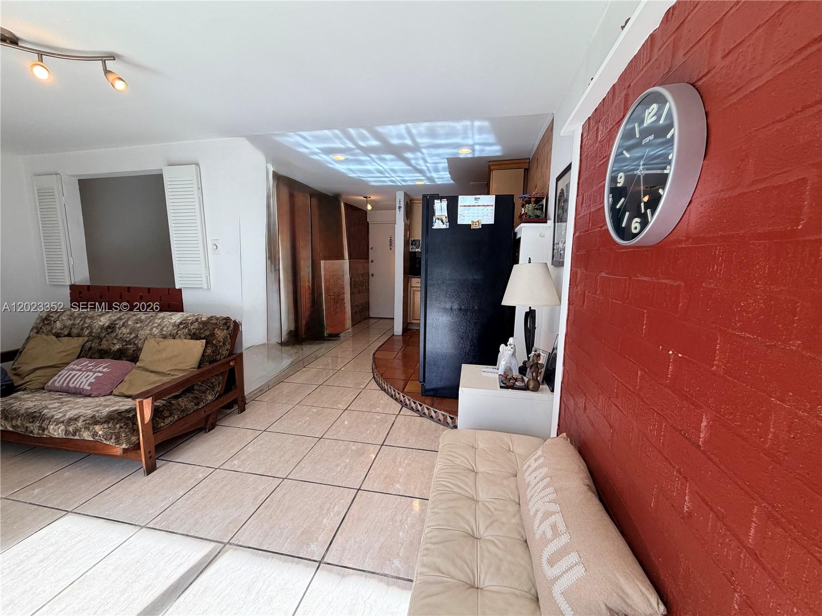 BAYCOURT TOWERS CONDO - Residential