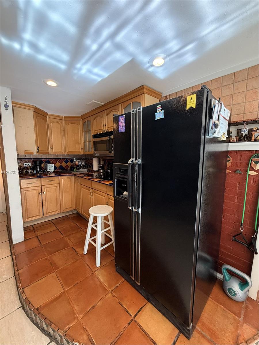 BAYCOURT TOWERS CONDO - Residential