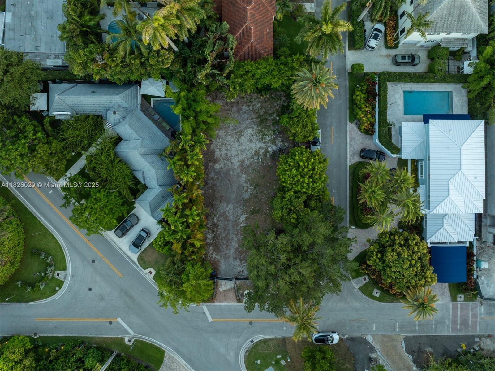 SUNSET ISLANDS - ISLAND N - Residential