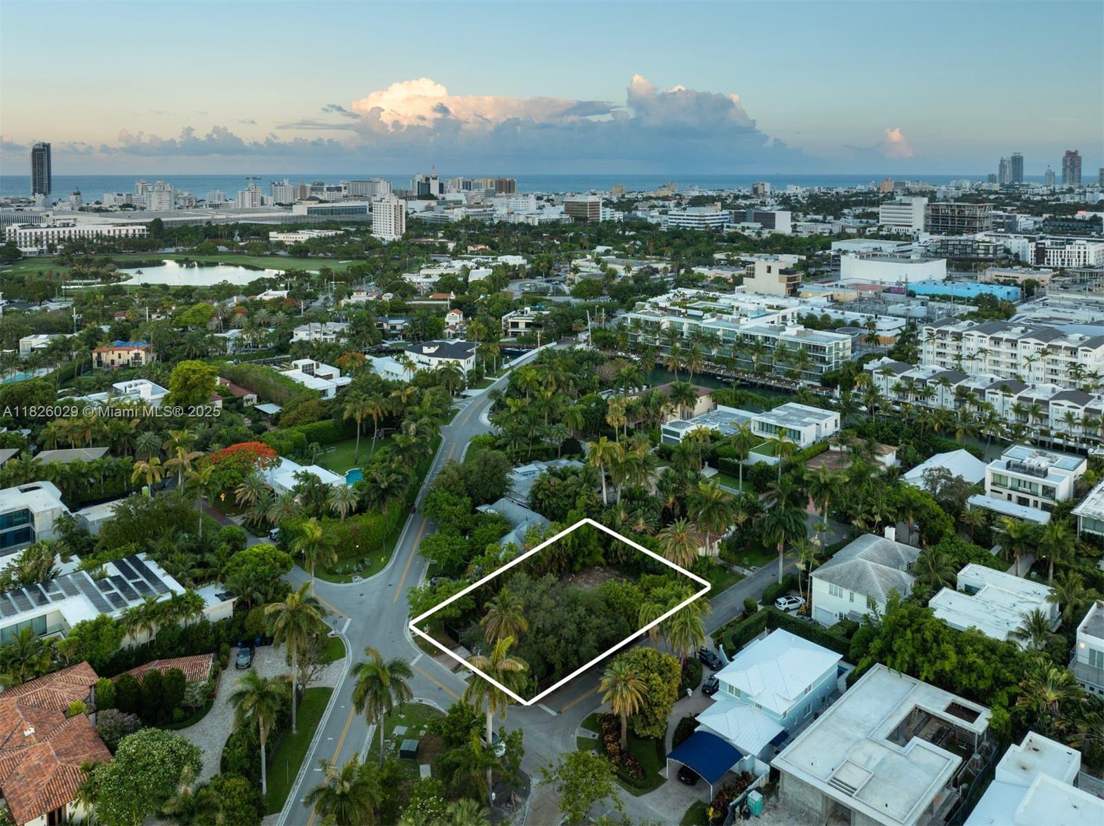 SUNSET ISLANDS - ISLAND N - Residential