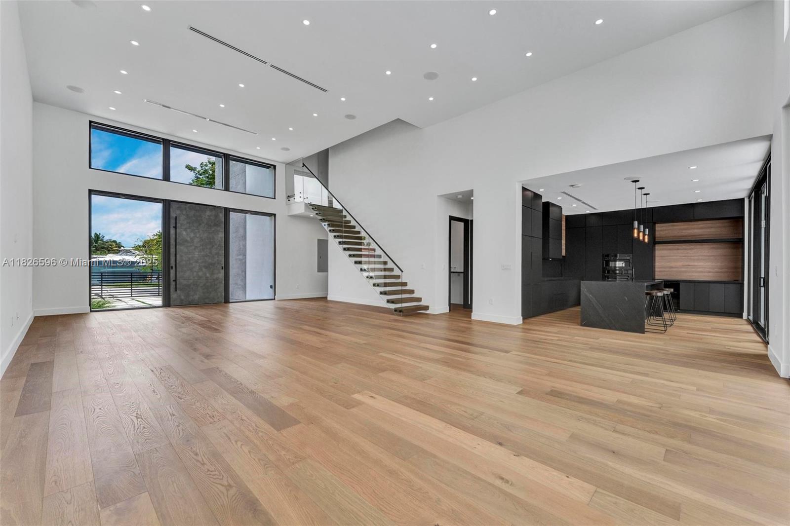 SHORECREST - Residential