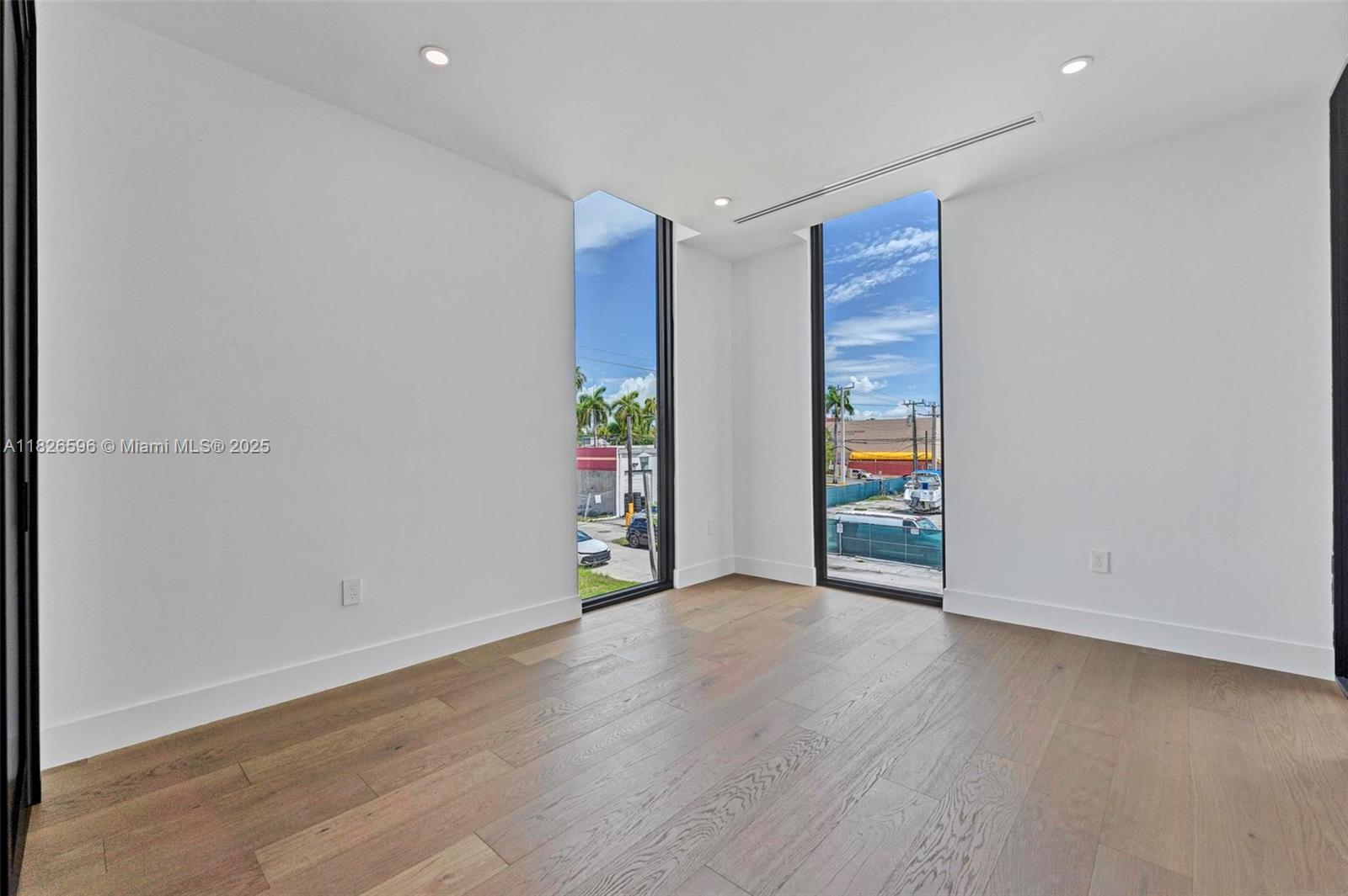 SHORECREST - Residential