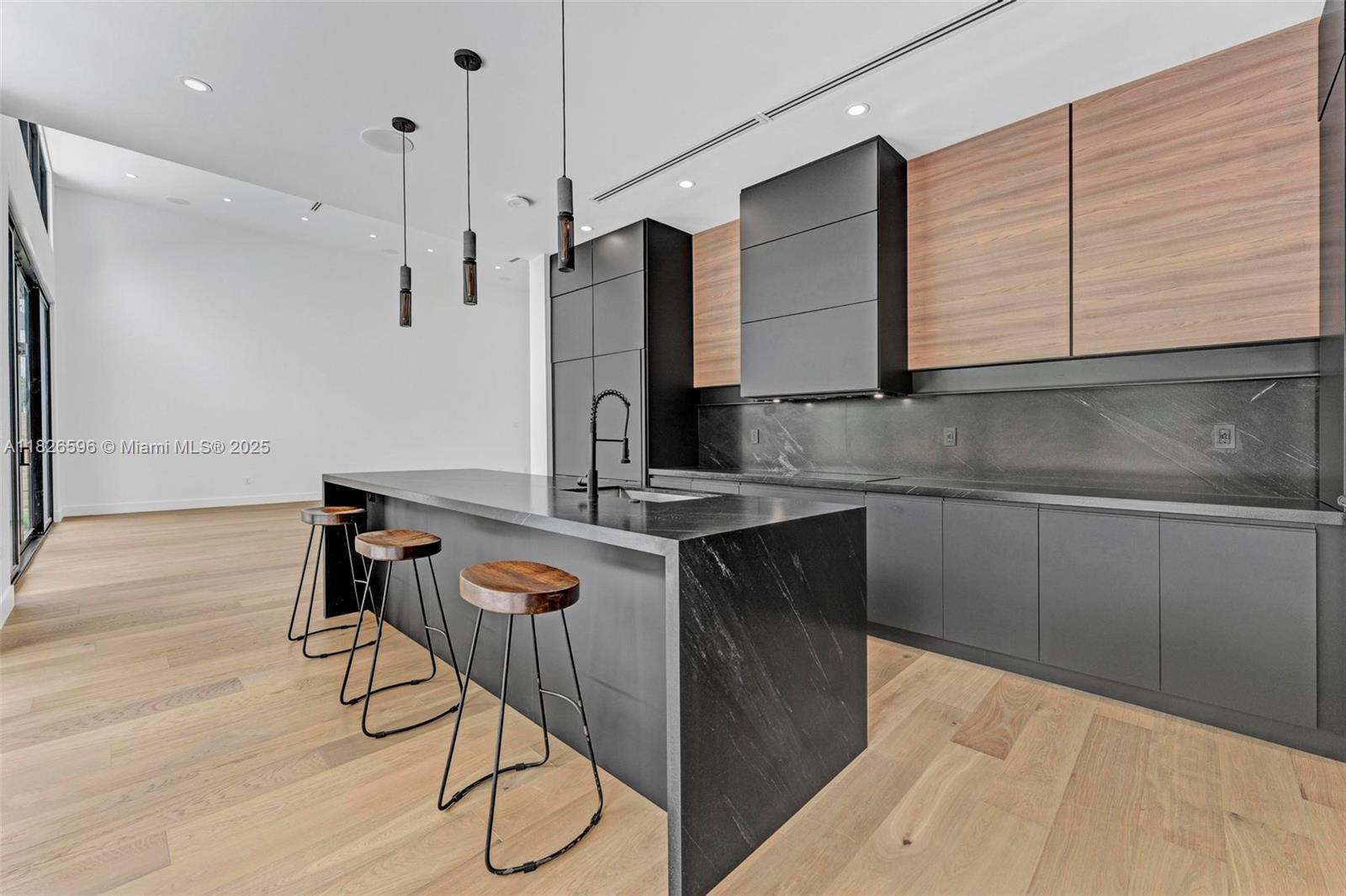 SHORECREST - Residential