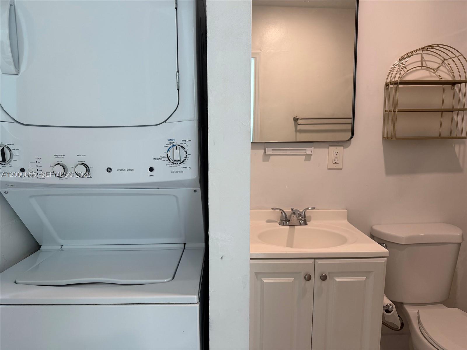 PINE TREE MANOR SEC 3 - Residential Lease