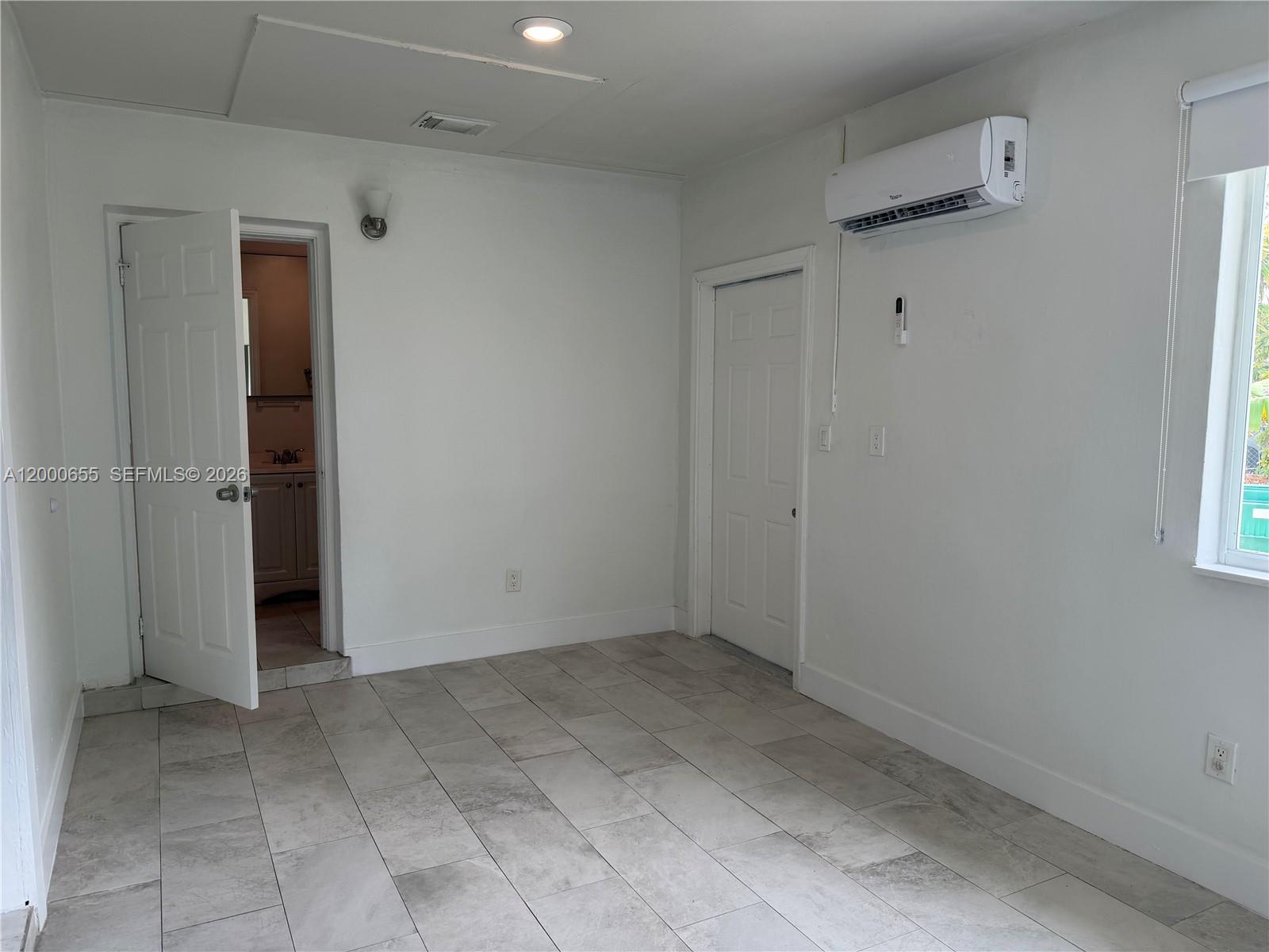 PINE TREE MANOR SEC 3 - Residential Lease