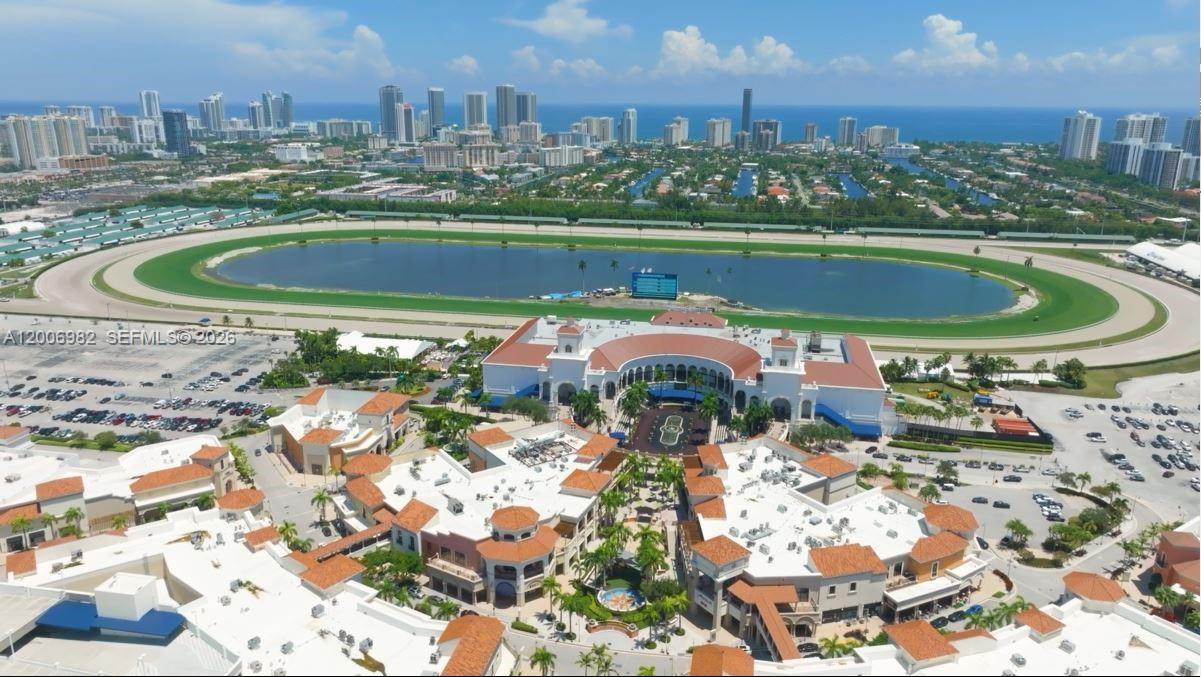 427 Golden Isles Dr 7J