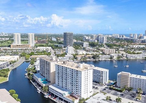 427 Golden Isles Dr 7J Hallandale Beach FL 33009