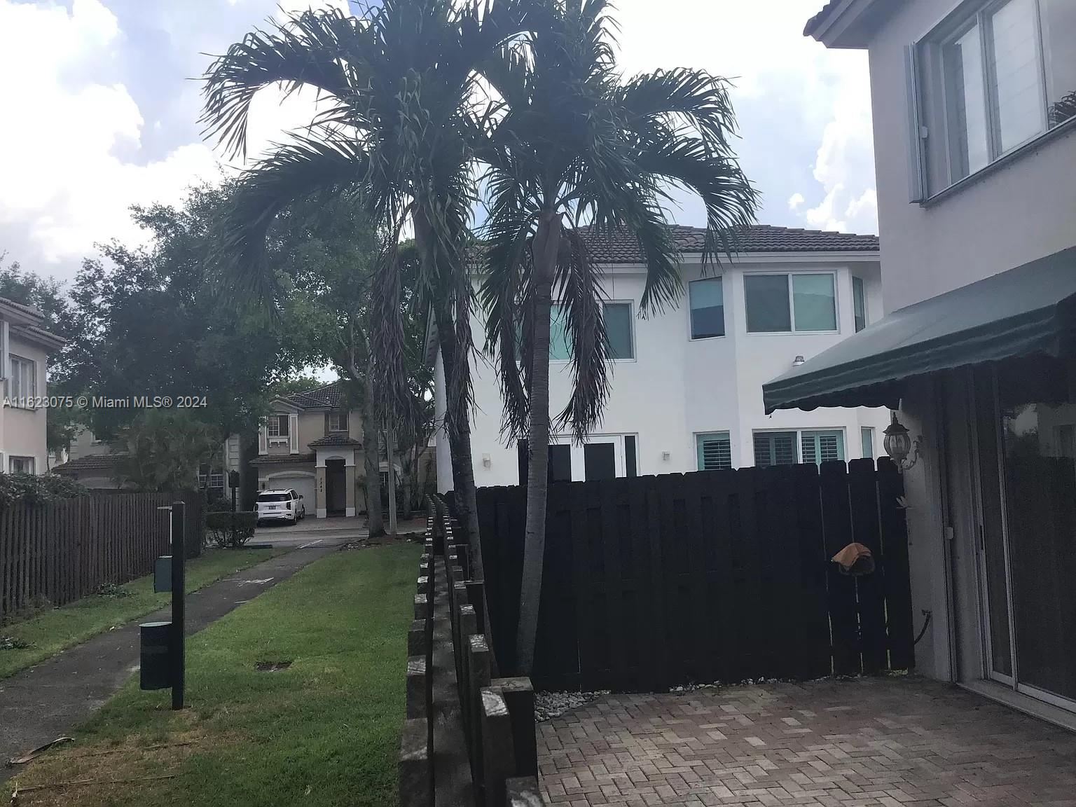 DORAL ISLES MARTINIQUE - Residential Lease