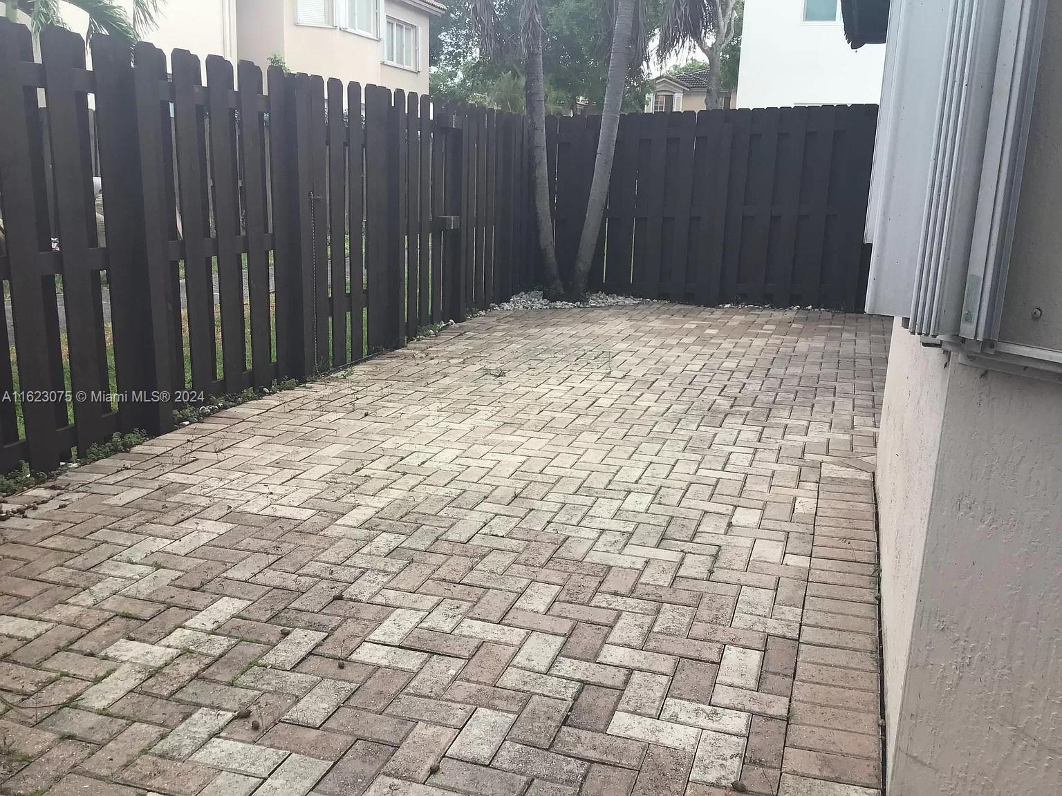 DORAL ISLES MARTINIQUE - Residential Lease