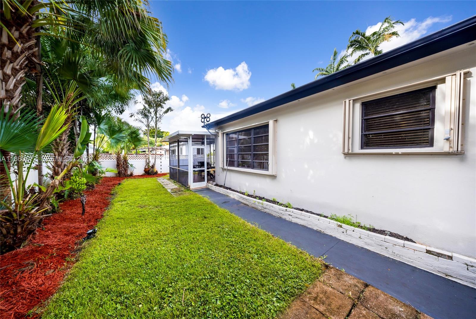 PARK ROAD MANOR - Residential