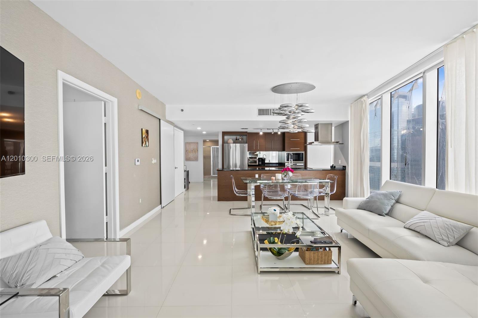 ICON BRICKELL NO TWO - Residential