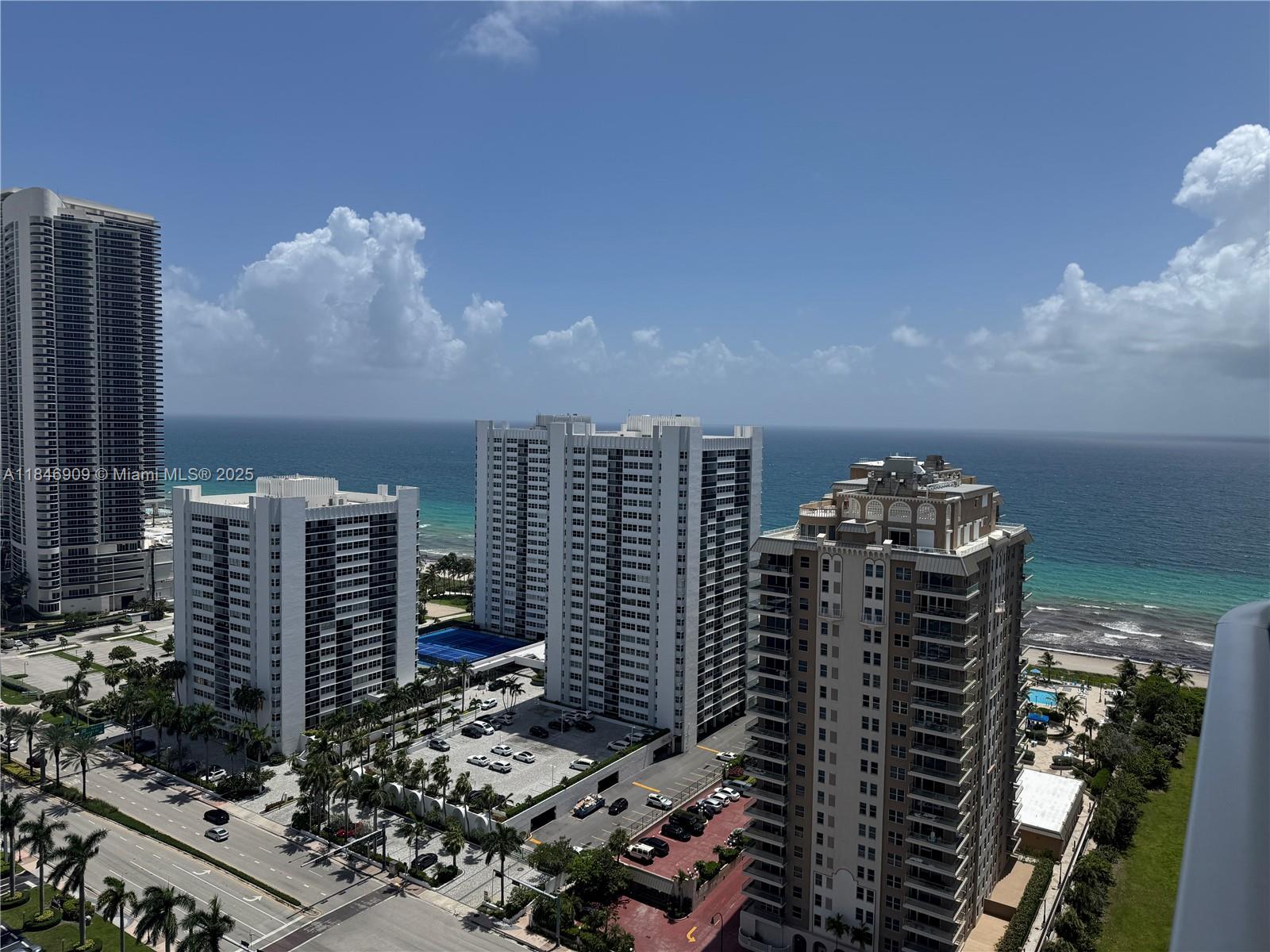 1945 S Ocean Dr 2311, Hallandale Beach, FL, 33009/$480,000 3 1945 S Ocean Dr 2311