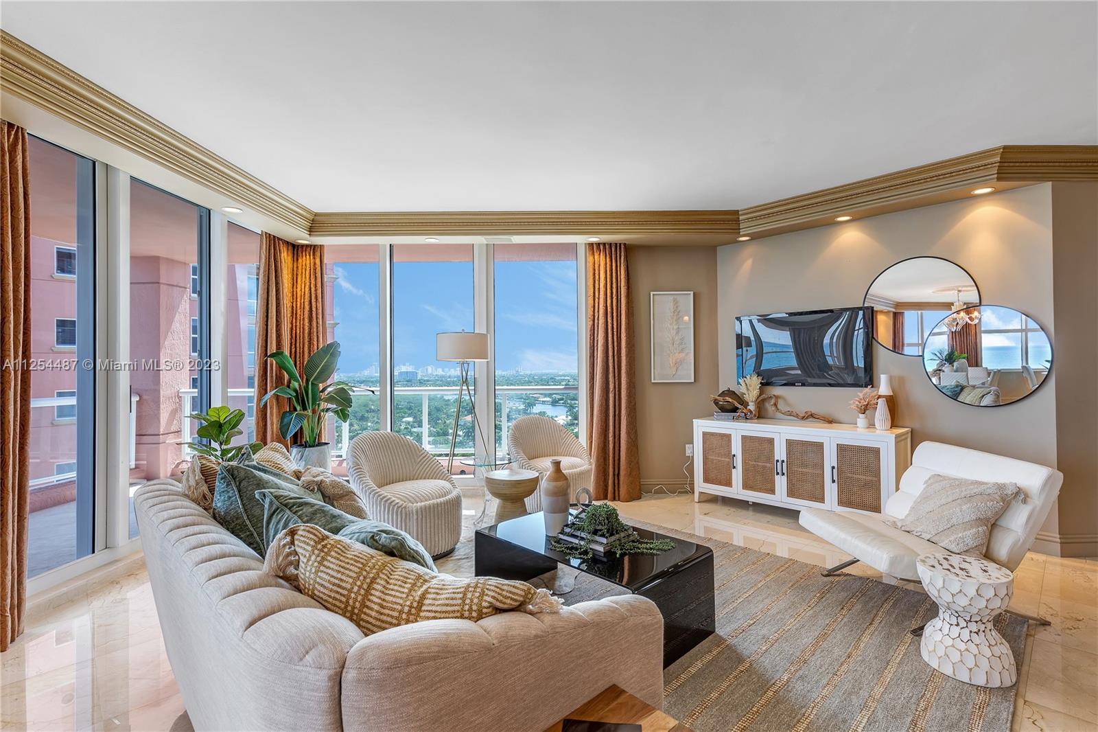 PALMS TOWER 2 CONDO - Residential