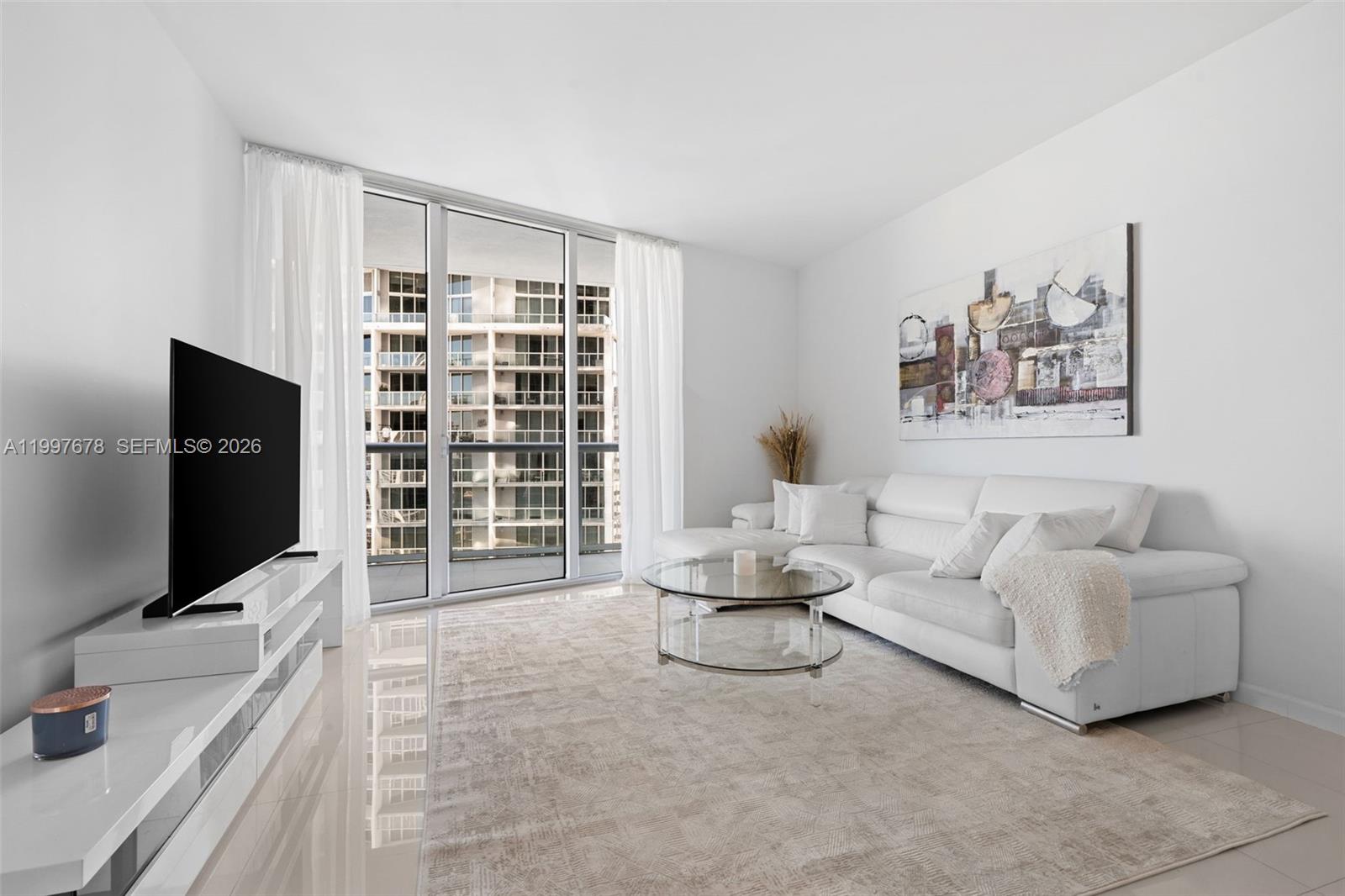 ICONBRICKELL CONDO NO 1 - Residential Lease