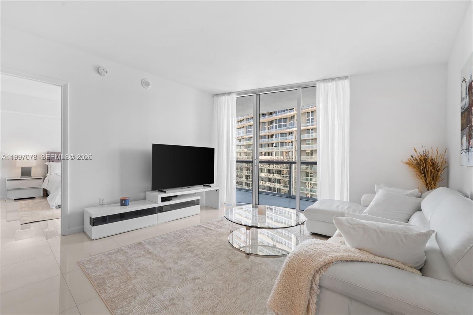 ICONBRICKELL CONDO NO 1 - Residential Lease