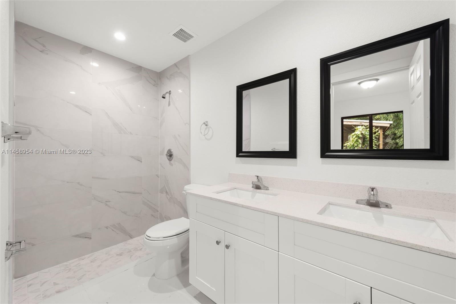 1712-1716 NW 76 TERRACE CO - Residential