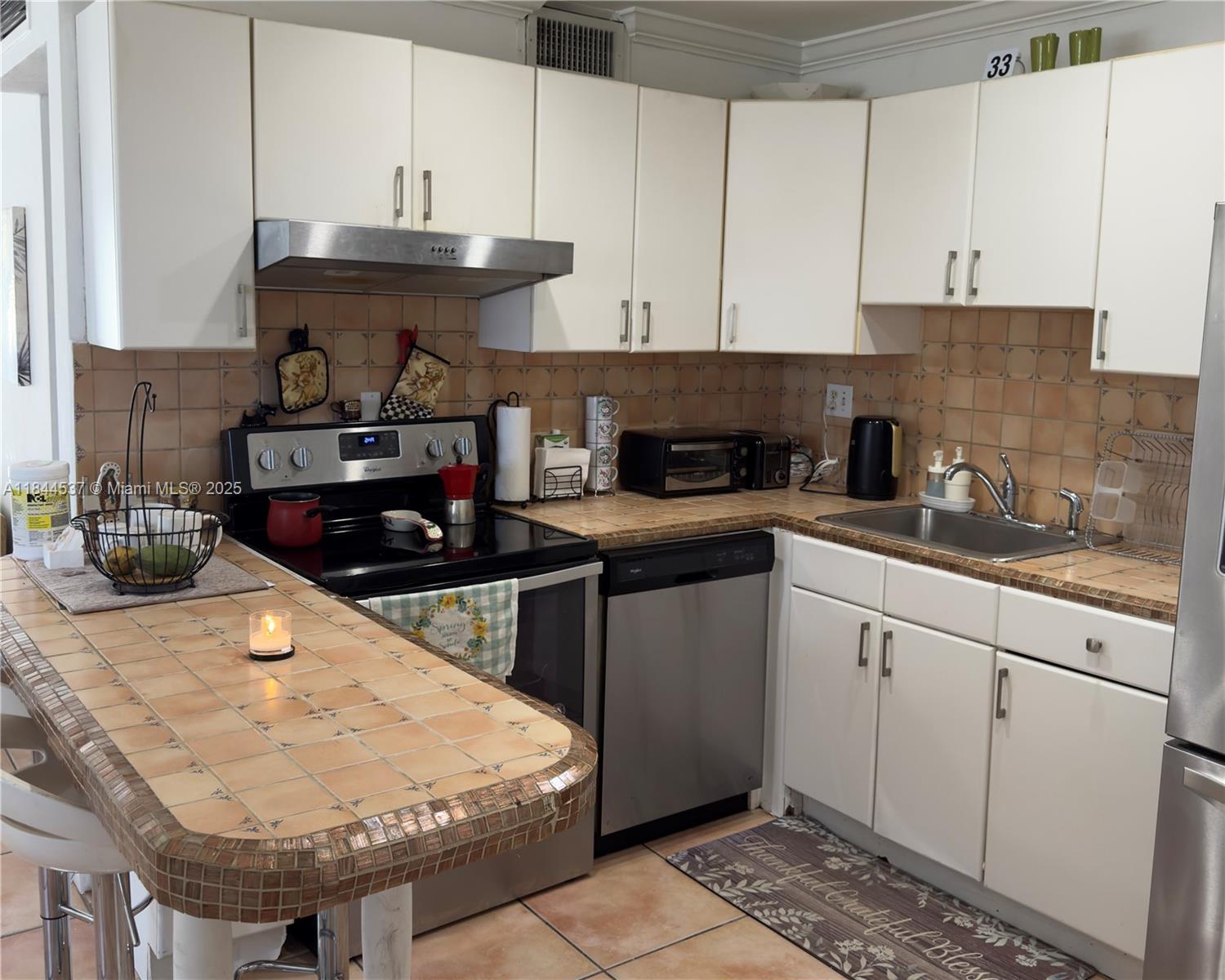 LIDO BAY - Residential