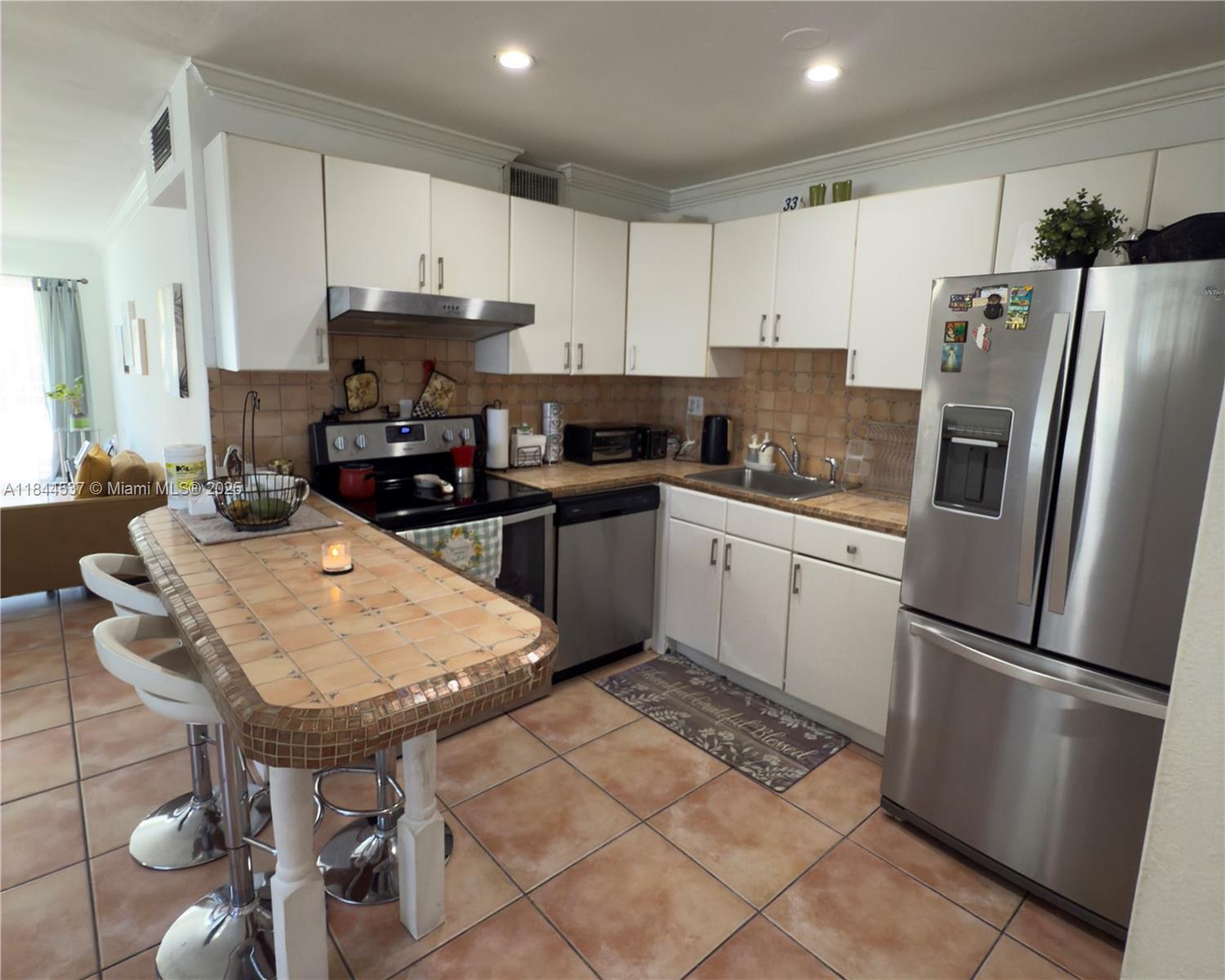 LIDO BAY - Residential