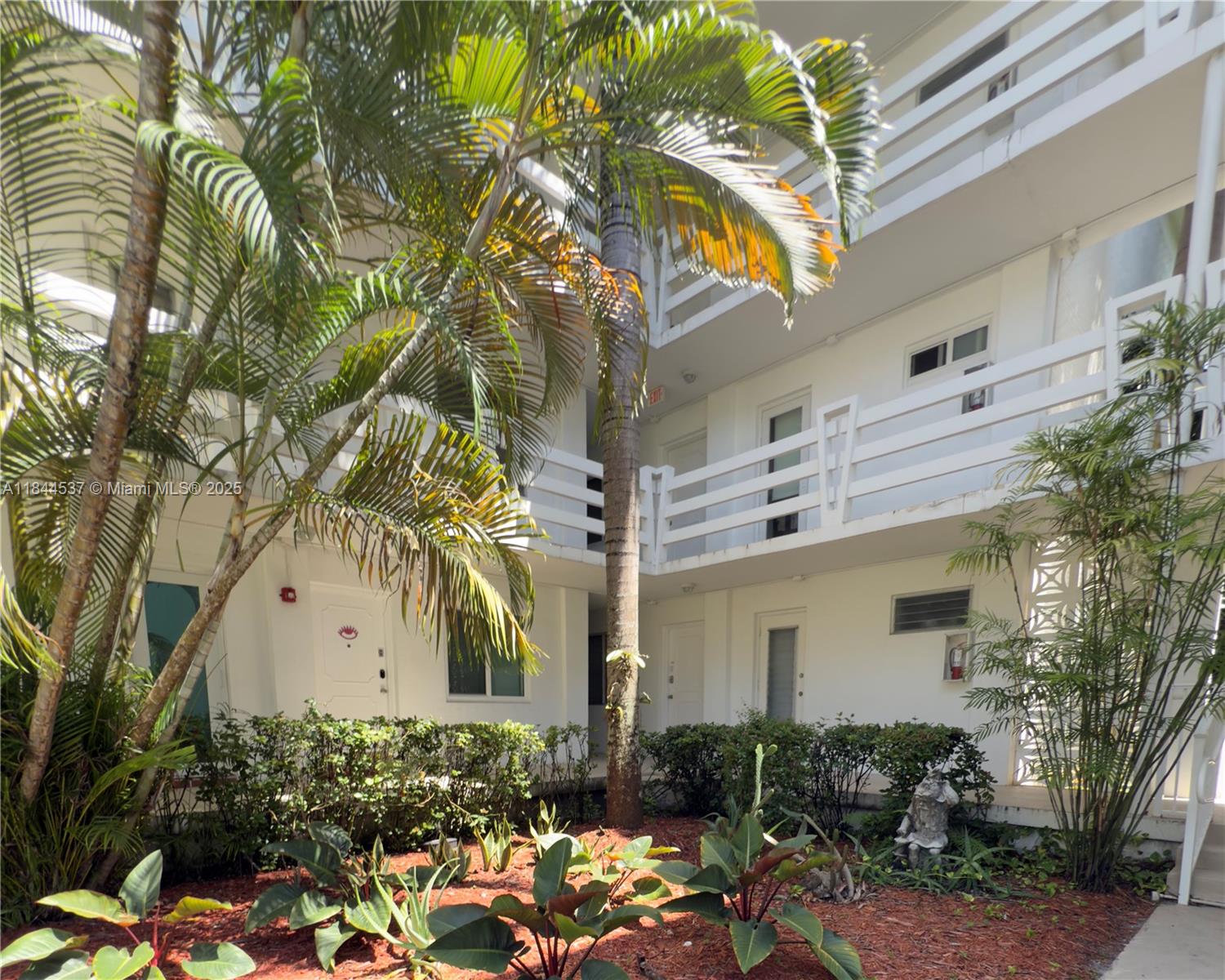 LIDO BAY - Residential