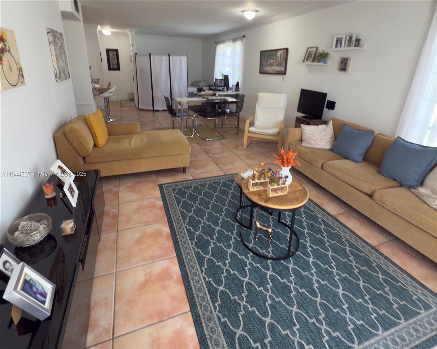 LIDO BAY - Residential