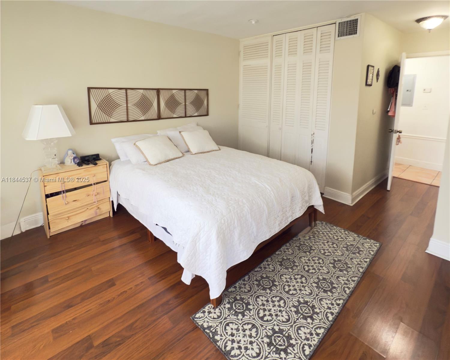 LIDO BAY - Residential