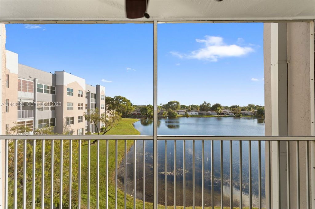 Photo of 10208 NW 24th Pl #307, Sunrise, FL 33322 (MLS # A11944629)