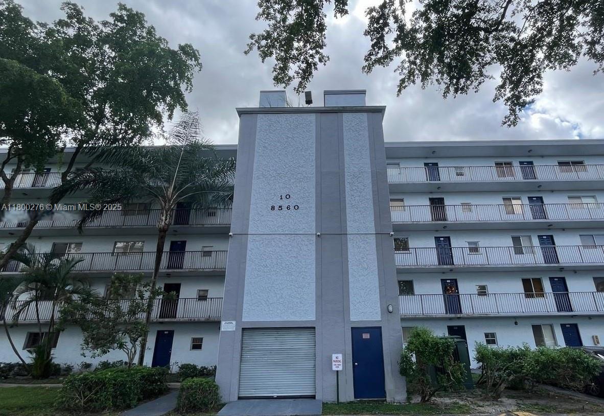 8560 N Sherman Cir 402, Miramar, Broward County, Florida - 2 Bedrooms  
2 Bathrooms - 