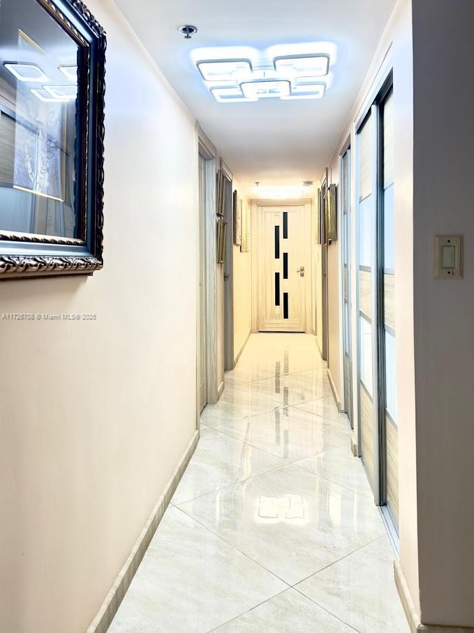 SUMMIT CONDO - Residential