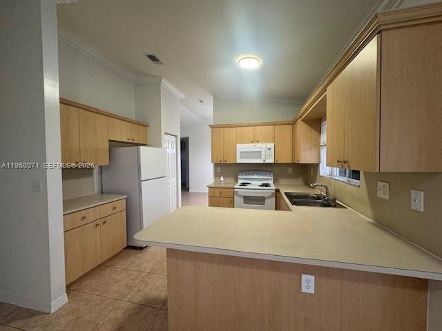 ESTATE HOMES FIRST ADDITIO - Residential