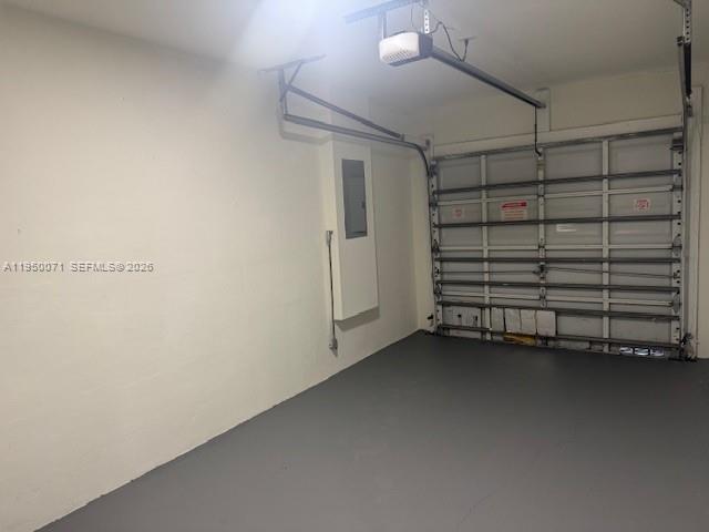 ESTATE HOMES FIRST ADDITIO - Residential