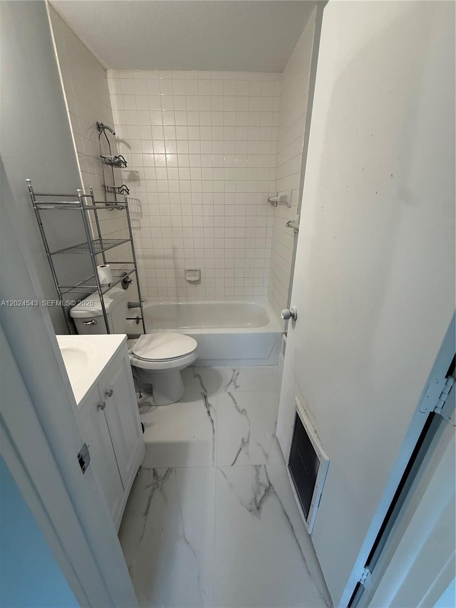 MAHOGANY ISLE HOMES CONDO - Residential