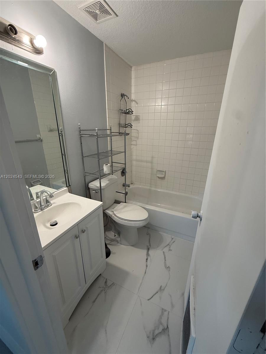 MAHOGANY ISLE HOMES CONDO - Residential