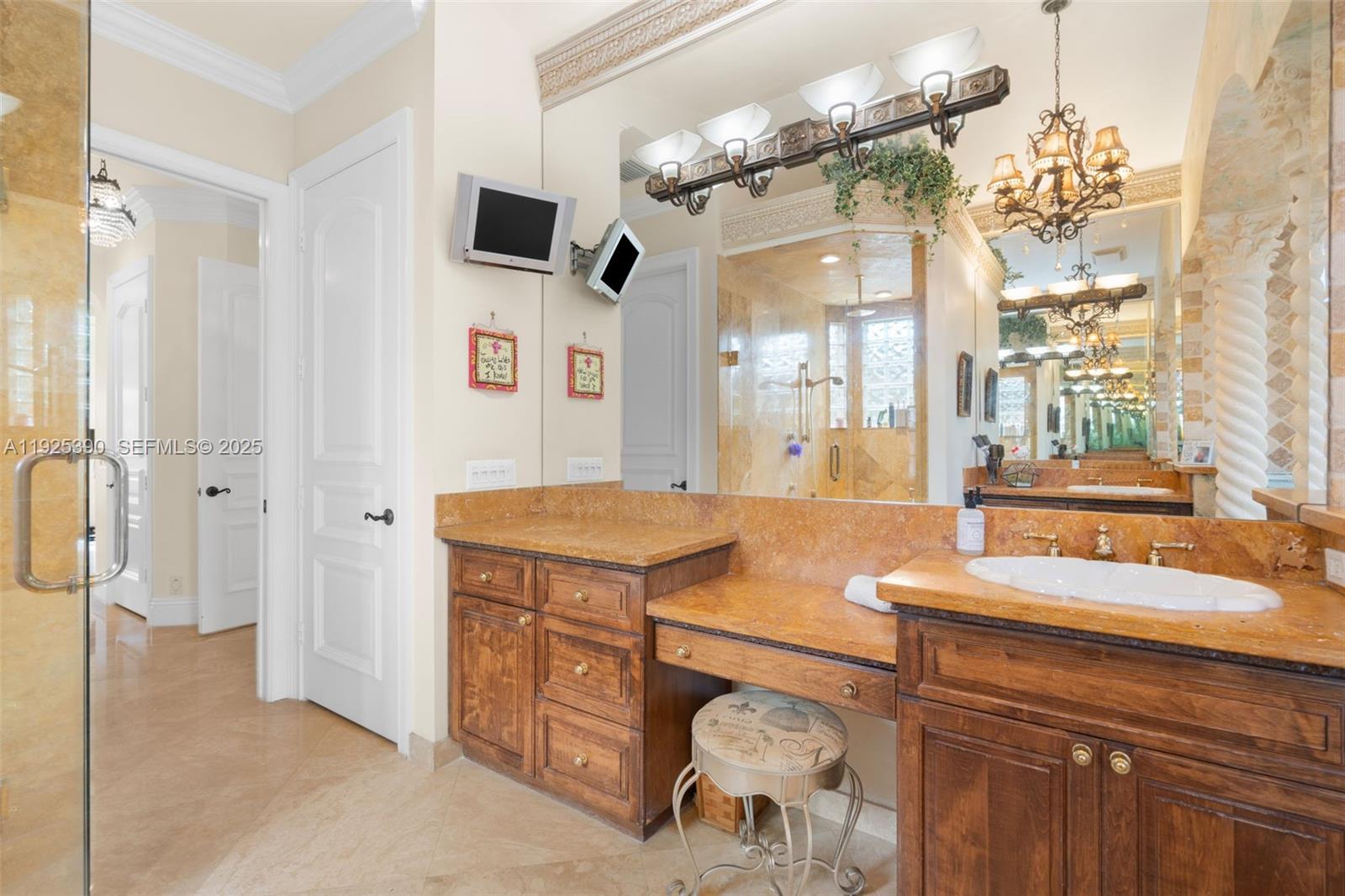 HILLSBORO SHORES SEC - Residential