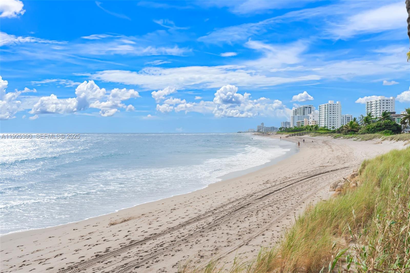 HILLSBORO SHORES SEC - Residential