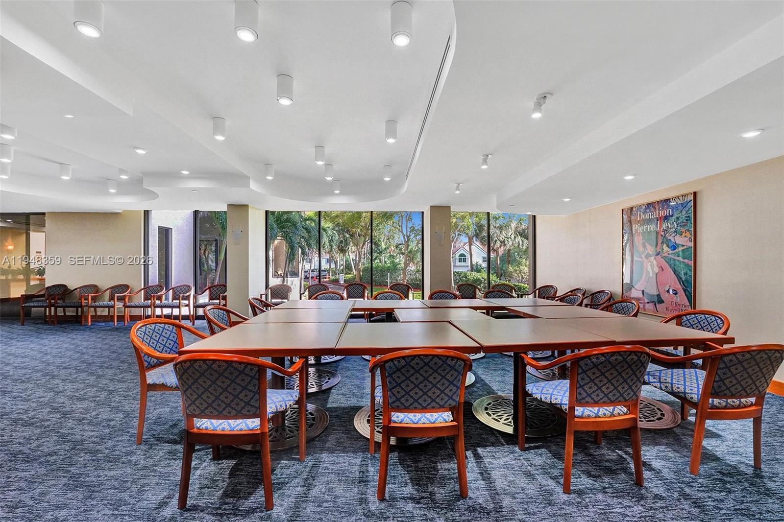 TURNBERRY TOWERS CONDO - Residential