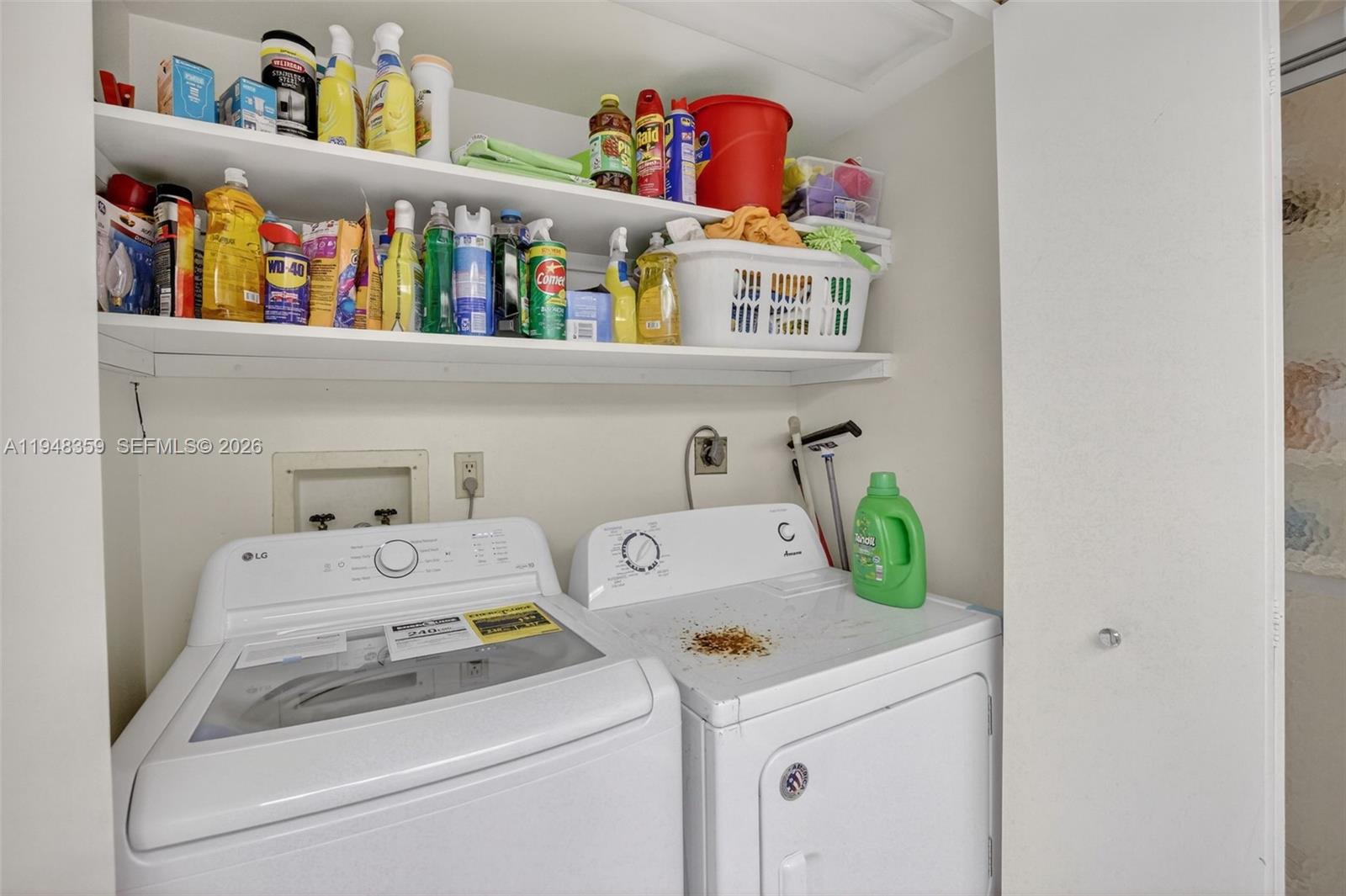 TURNBERRY TOWERS CONDO - Residential