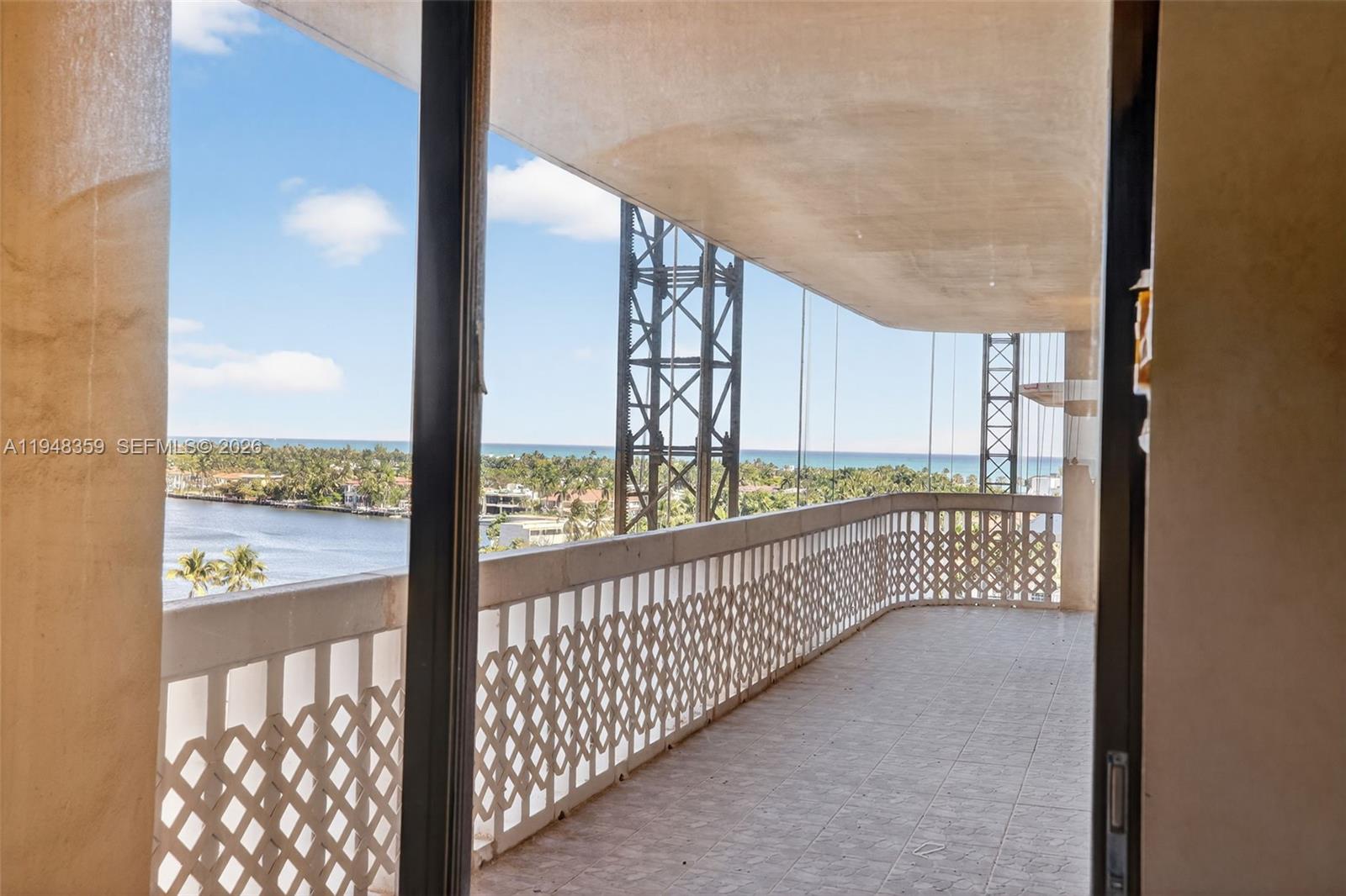 TURNBERRY TOWERS CONDO - Residential