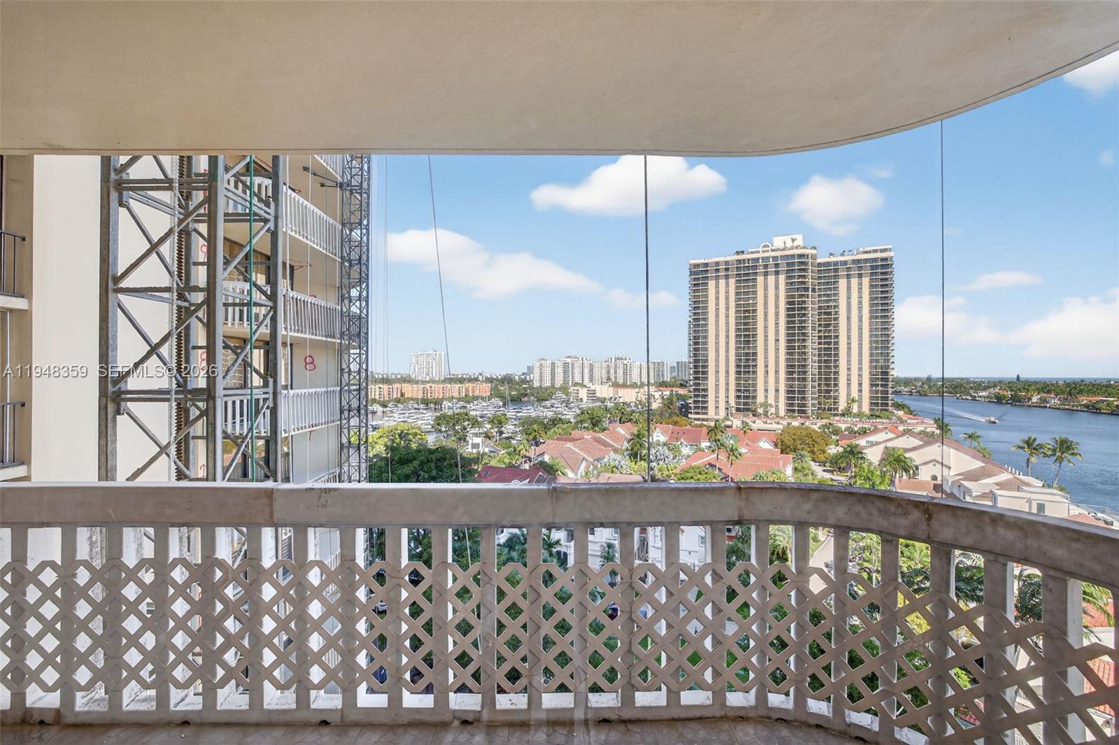 TURNBERRY TOWERS CONDO - Residential