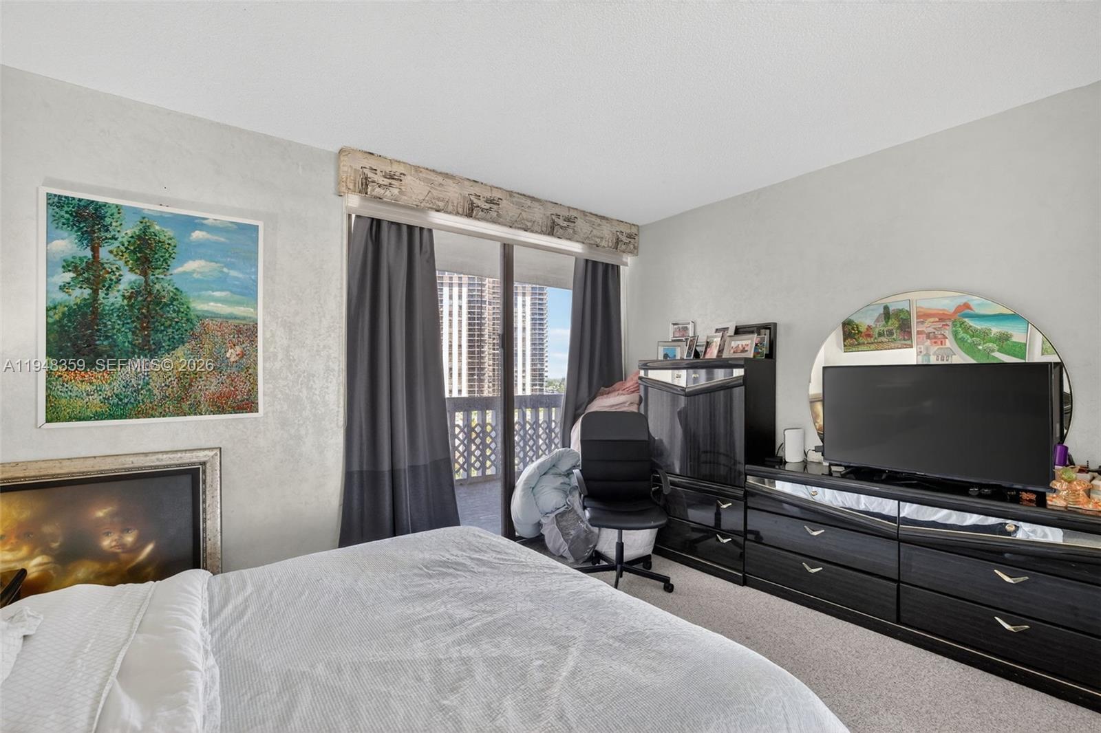TURNBERRY TOWERS CONDO - Residential