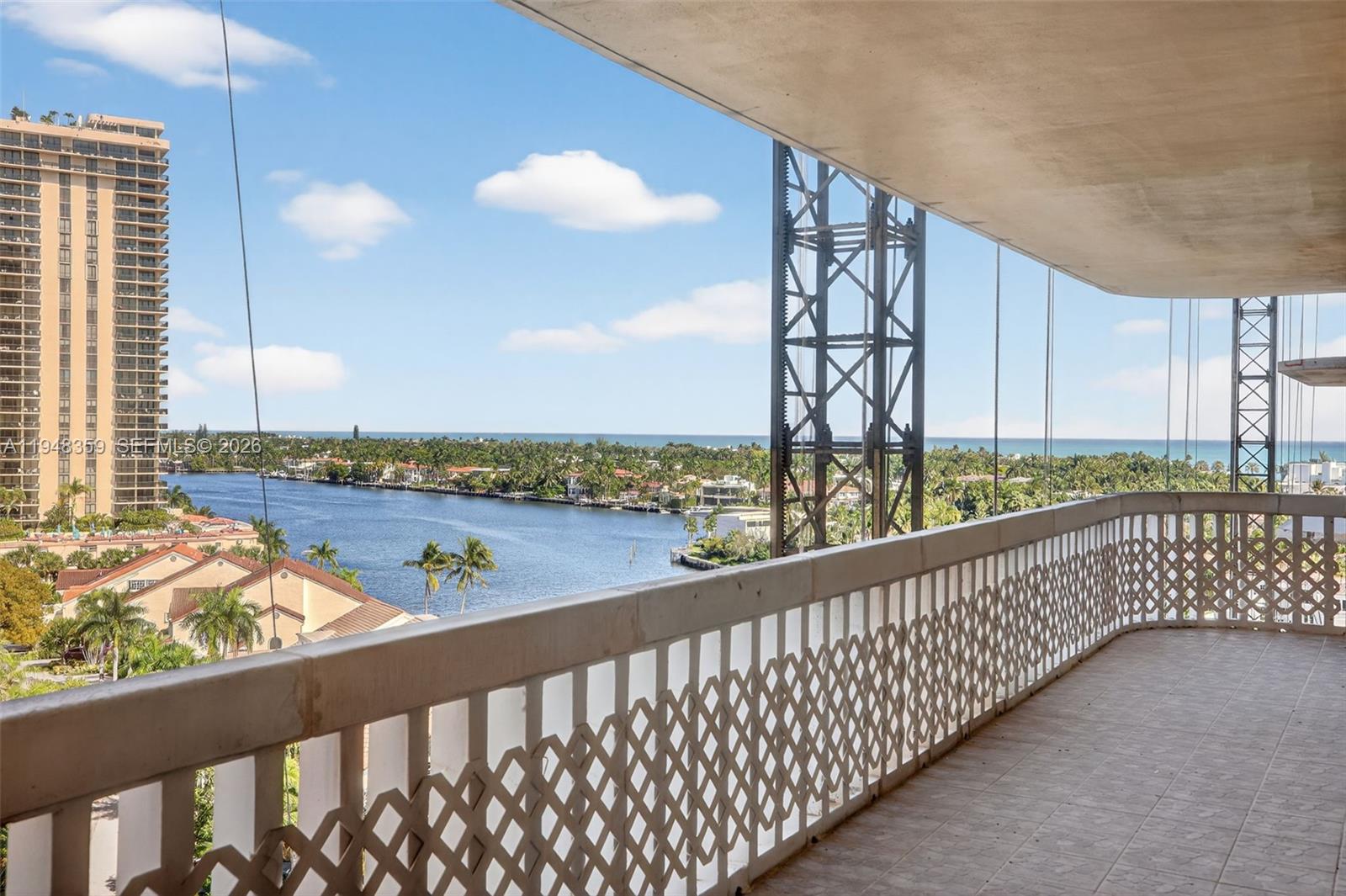 TURNBERRY TOWERS CONDO - Residential