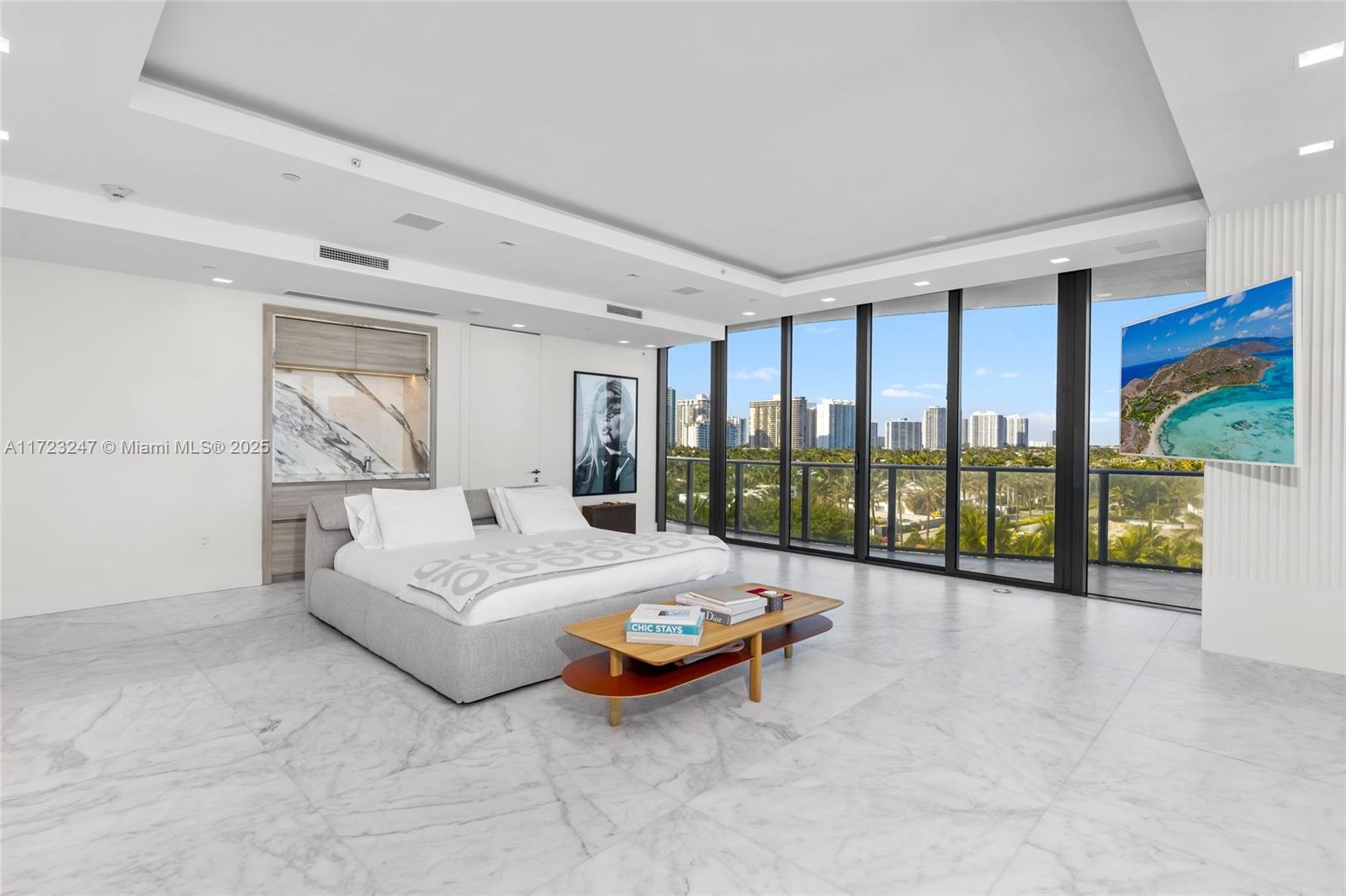 REGALIA CONDO - Residential