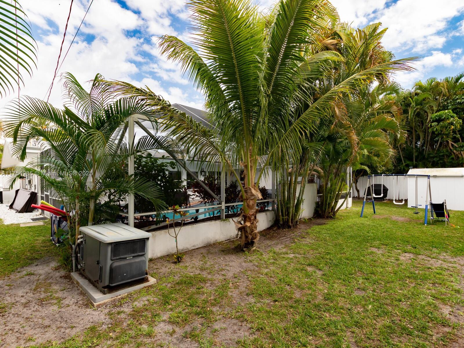 COUNTRY CLUB VILLAGE SEC - Residential Lease
