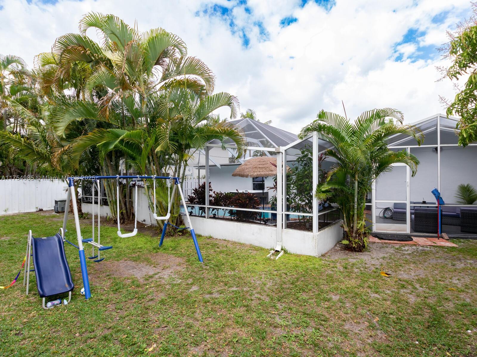COUNTRY CLUB VILLAGE SEC - Residential Lease