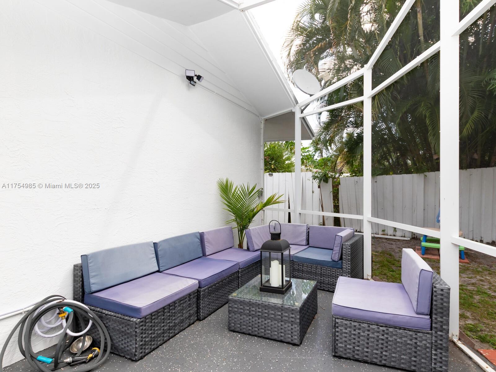 COUNTRY CLUB VILLAGE SEC - Residential Lease