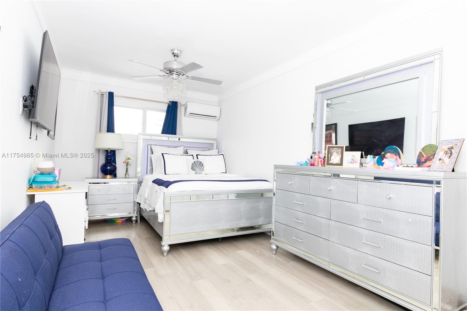 COUNTRY CLUB VILLAGE SEC - Residential Lease