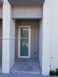 EAST OF 5TH TOWNHOMES - Residential Lease