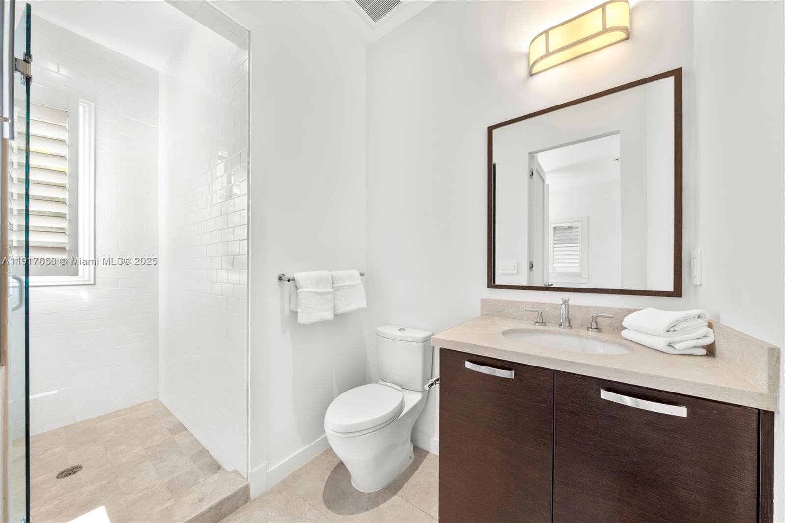 OAK LANE - Residential